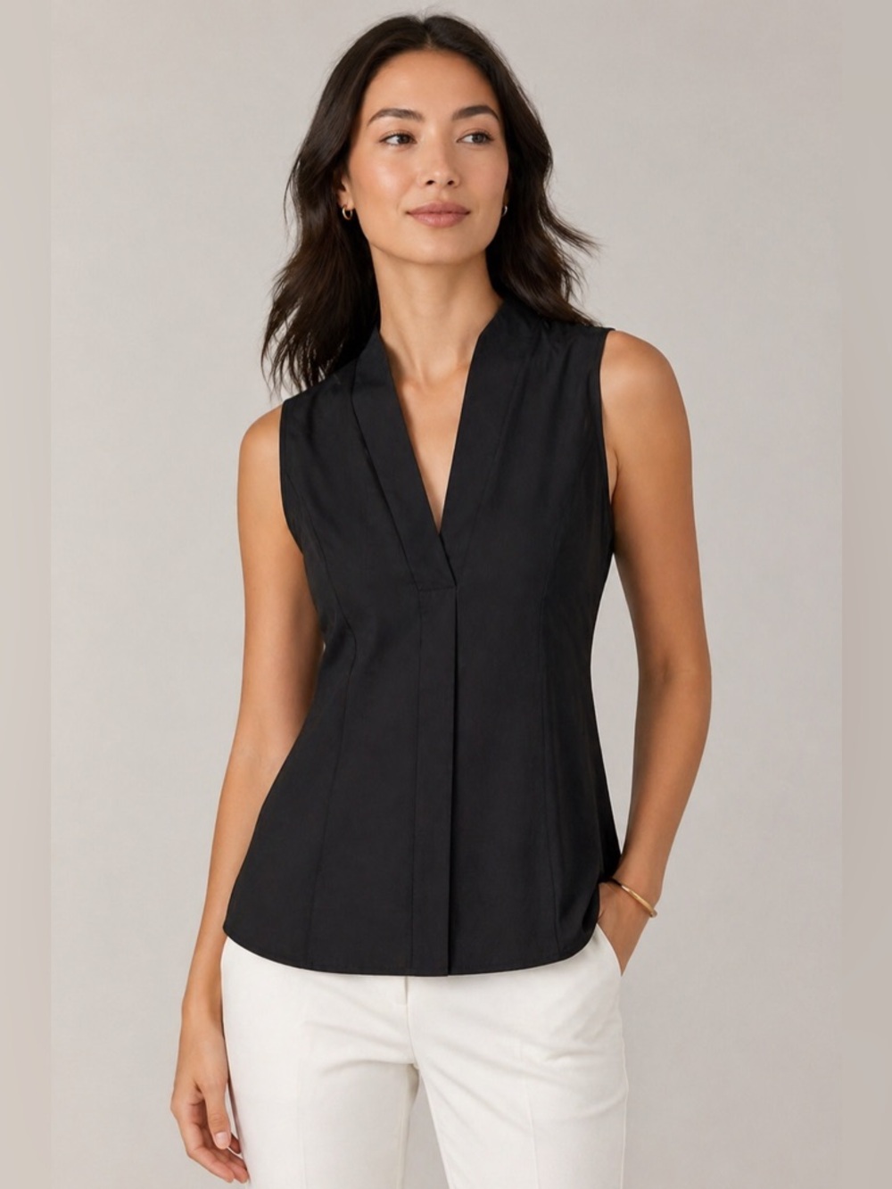 ✨ Lafayette 148 New York Sleeveless Blouse Black Size 6 Tailored ✨